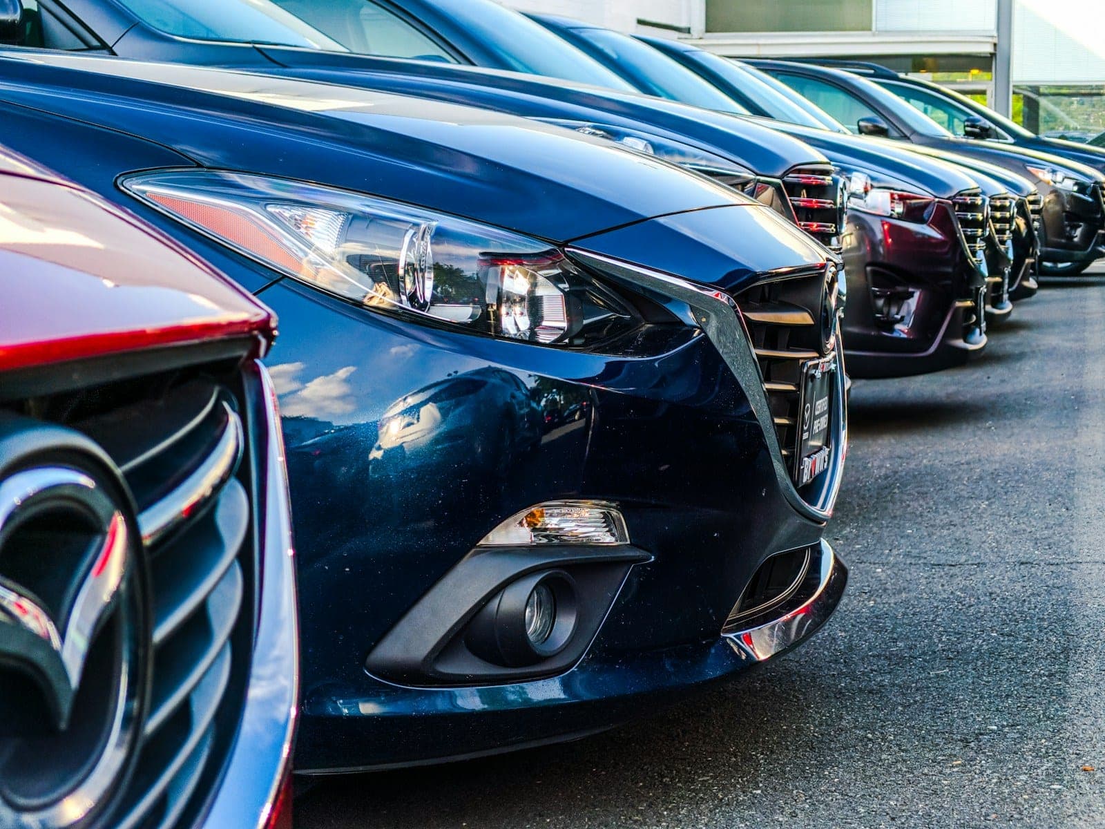 Manage every vehicle from lot to sold.